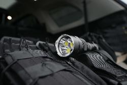 Lampe torche Tiny Monster 9K PRO - 9900 lumens - Lg : 133mm - Dia-tête : 40mm
